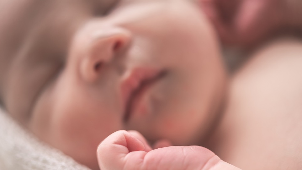 Στον Καναδά γεννήθηκε ένα τεράστιο μωρό – Έσπασε ρεκόρ χρόνων