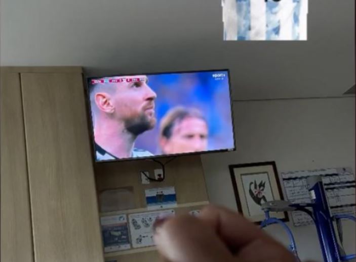 Ανατριχίλα: Ο Πελέ πανηγυρίζει στο νοσοκομείο την πρόκριση της Αργεντινής στον τελικό