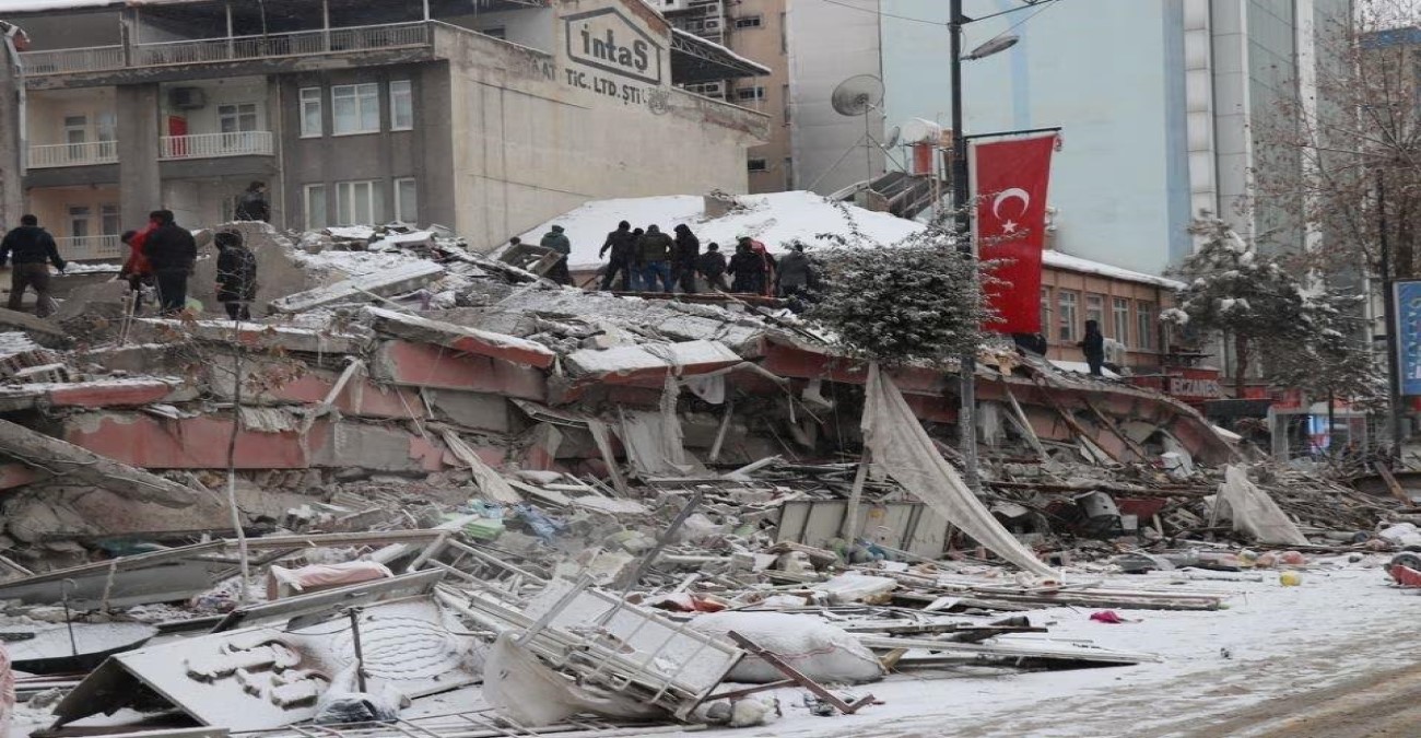 Κομισιόν: Στήριξη 1 δισ. ευρώ στην Τουρκία για την ανοικοδόμηση μετά τον σεισμό