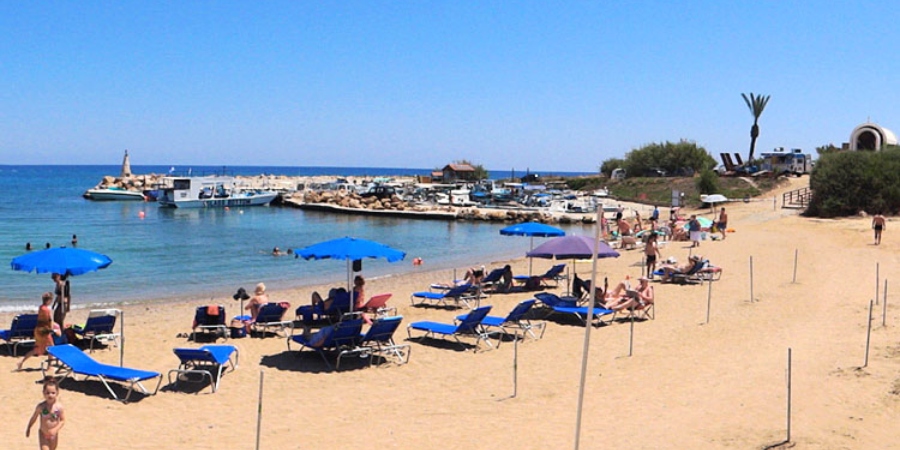 ΠΡΩΤΑΡΑΣ: Καθάρισαν οι παραλίες από τις μέδουσες - Τι αναφέρει ο Δήμαρχος Παραλιμνίου