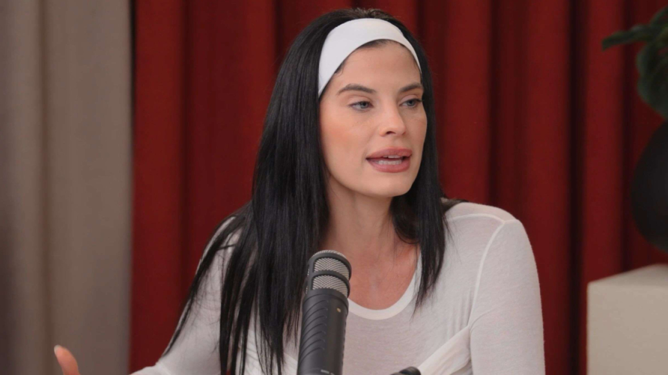 Χριστίνα Μπόμπα: Μετά από μια γέννα και τον θηλασμό δύο μωρών, θέλω να φτιάξω το στήθος μου