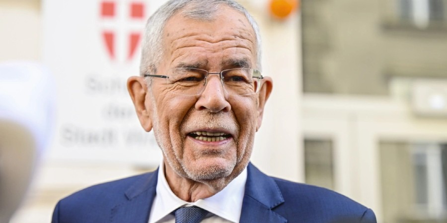 Αυστρία: Νικητής στις Προεδρικές εκλογές ο Φαν ντερ Μπέλεν - Επανεκλογή από τον πρώτο γύρο