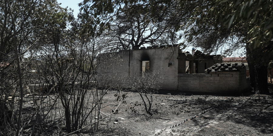 Ελλάδα: Στα 126 τα καμένα σπίτια μετά τη φωτιά στην Πεντέλη