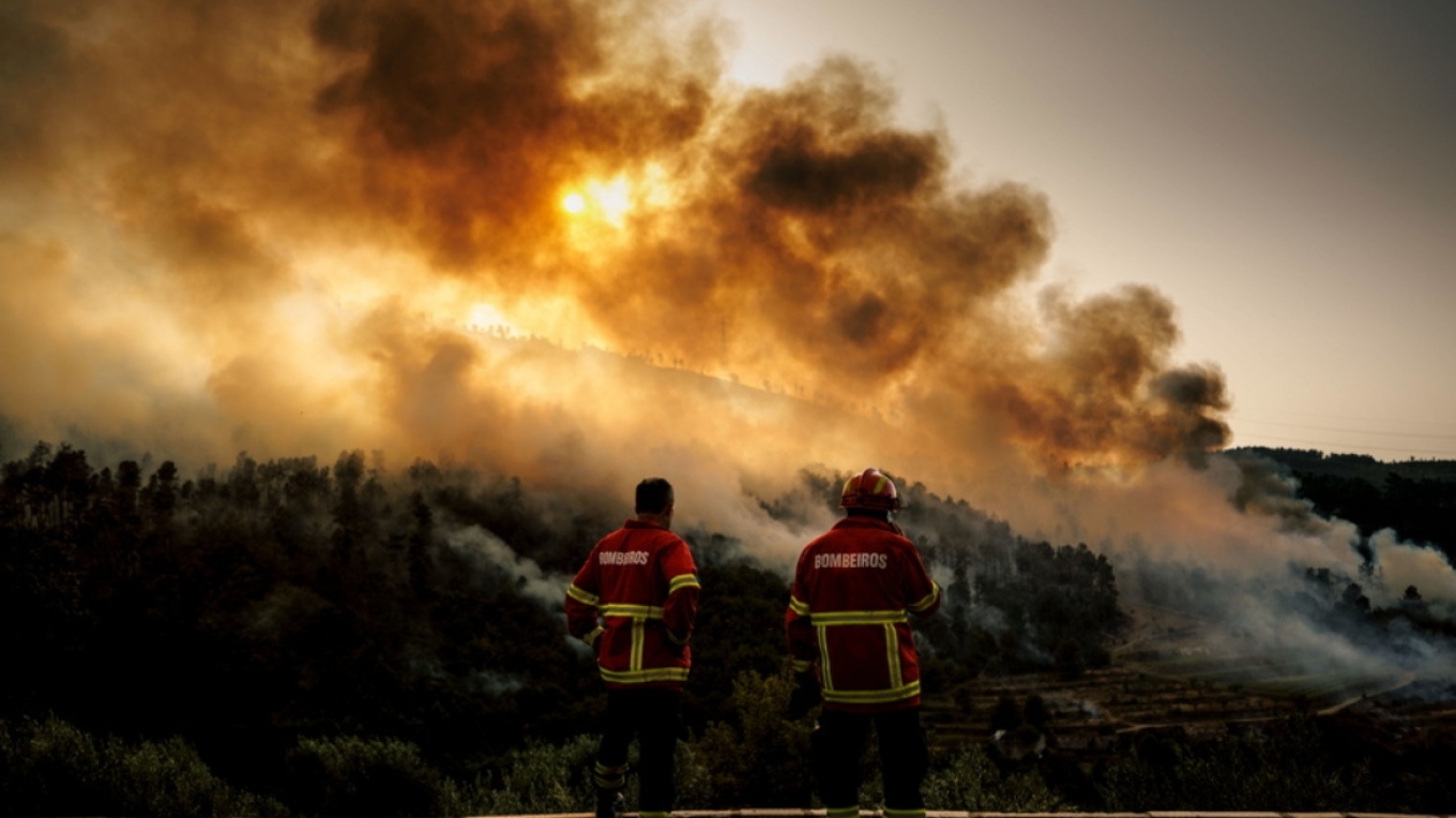 Τραγωδία στην Πορτογαλία: Ένας πυροσβέστης έχασε τη ζωή του - Το δεύτερο θύμα των πυρκαγιών στη χώρα