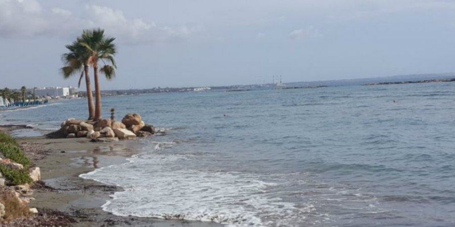 ΛΑΡΝΑΚΑ: Αποκοιμήθηκαν οι φίλοι του 21χρονου και τον εντόπισαν νεκρό στην θάλασσα 