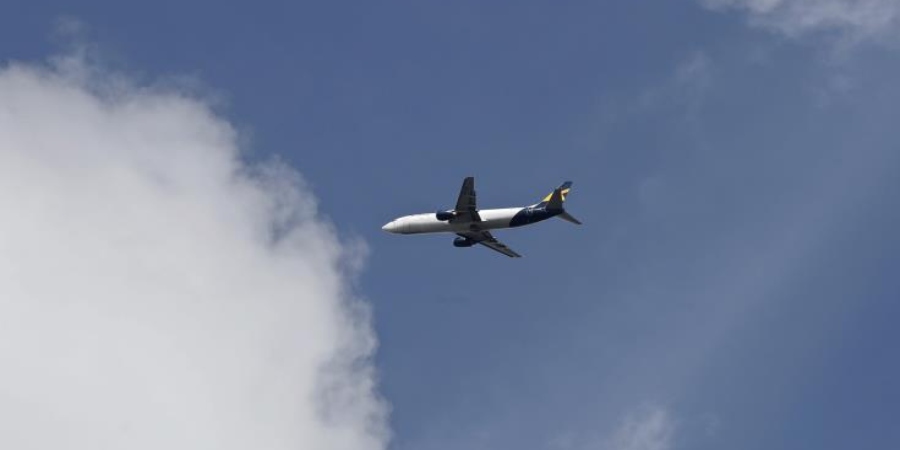 Η Γερμανία εξετάζει αναστολή πτήσεων από Βρετανία και Νότια Αφρική μετά την ανακάλυψη μετάλλαξης Covid