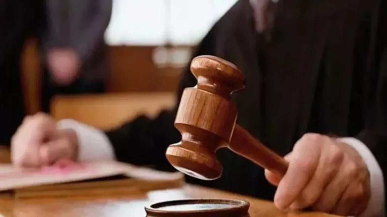 Στο κελί 41χρονη για θανατηφόρο: Στέρησε τη ζωή σε 35χρονο στο Παραλίμνι