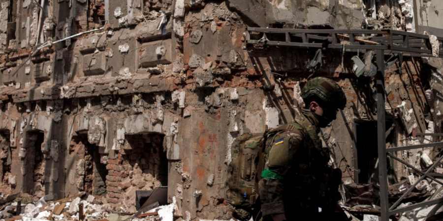 Τρεις μήνες μαρτυρικού πολέμου στην Ουκρανία: «Οι Ρώσοι εξοντώνουν όποιον ζει» - Οι τελευταίες διπλωματικές εξελίξεις