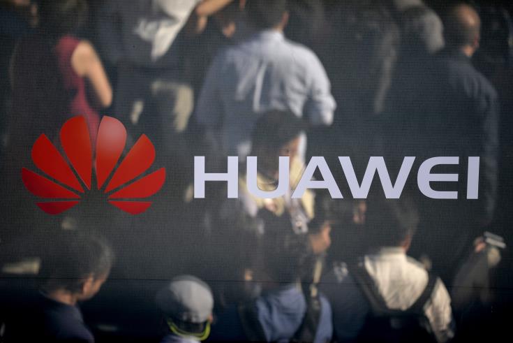 Ελεύθερη υπό όρους και μετά την καταβολή χρηματικής εγγύησης Οικονομική Διευθύντρια της Huawei 
