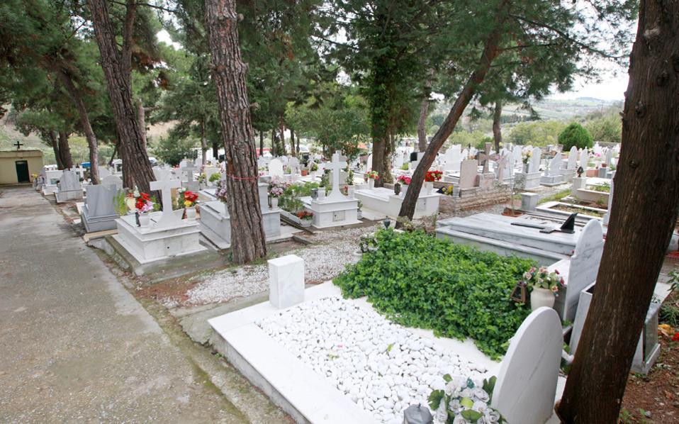 Πέγεια: Πληρώνουν περισσότερα για τα κοιμητήρια οι Βρετανοί – Ακριβότεροι οι τάφοι