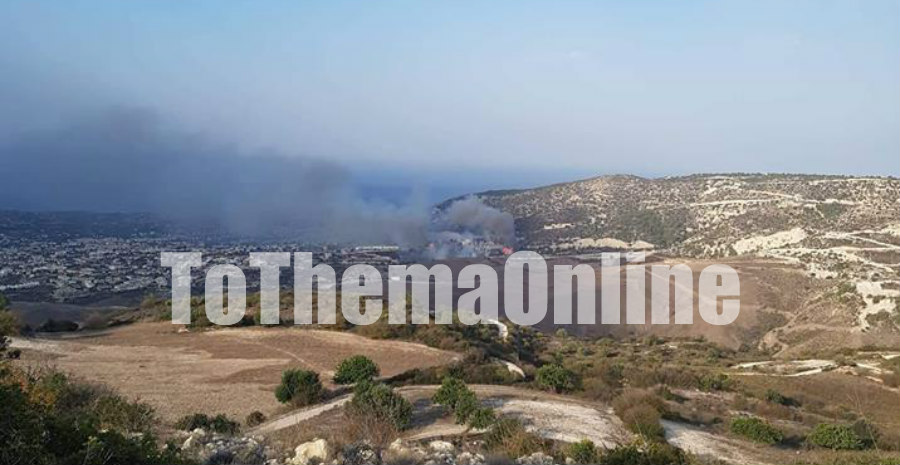 ΈΚΤΑΚΤΟ-ΠΑΦΟΣ: Πυρκαγιά στην Πέγεια- Κοντά σε κατοικημένη περιοχή