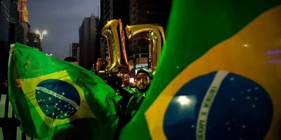 Βραζιλία: Ο ηττημένος Αντάτζι συνεχάρη εντέλει τον νικητή των προεδρικών εκλογών Μπολσονάρου