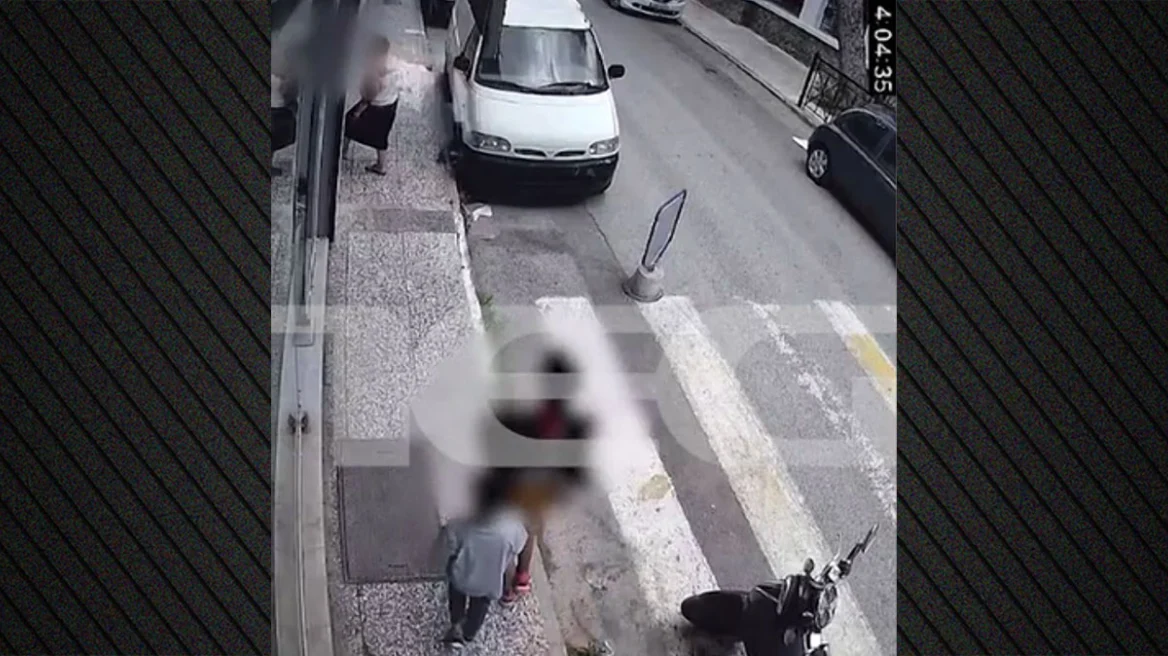 Παιδιά 8 και 16 ετών λήστεψαν 72χρονη έξω από το σπίτι της στο Μενίδι