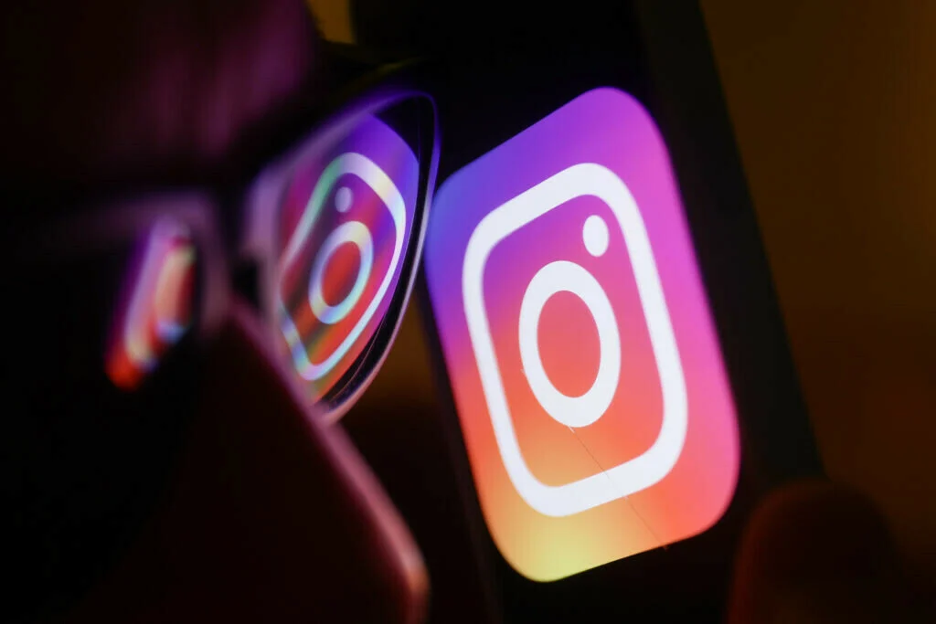 Instagram: Οι ιδιωτικές συνομιλίες στα DMs αλλάζουν – Τι πρέπει να γνωρίζετε