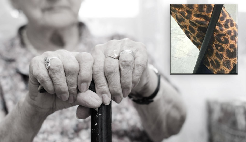 Θα ξετρελαθείτε! Το λεοπαρδαλέ παντελόνι ηλικιωμένου προσώπου που κάνει τον γύρο του διαδικτύου – ΦΩΤΟΓΡΑΦΙΑ