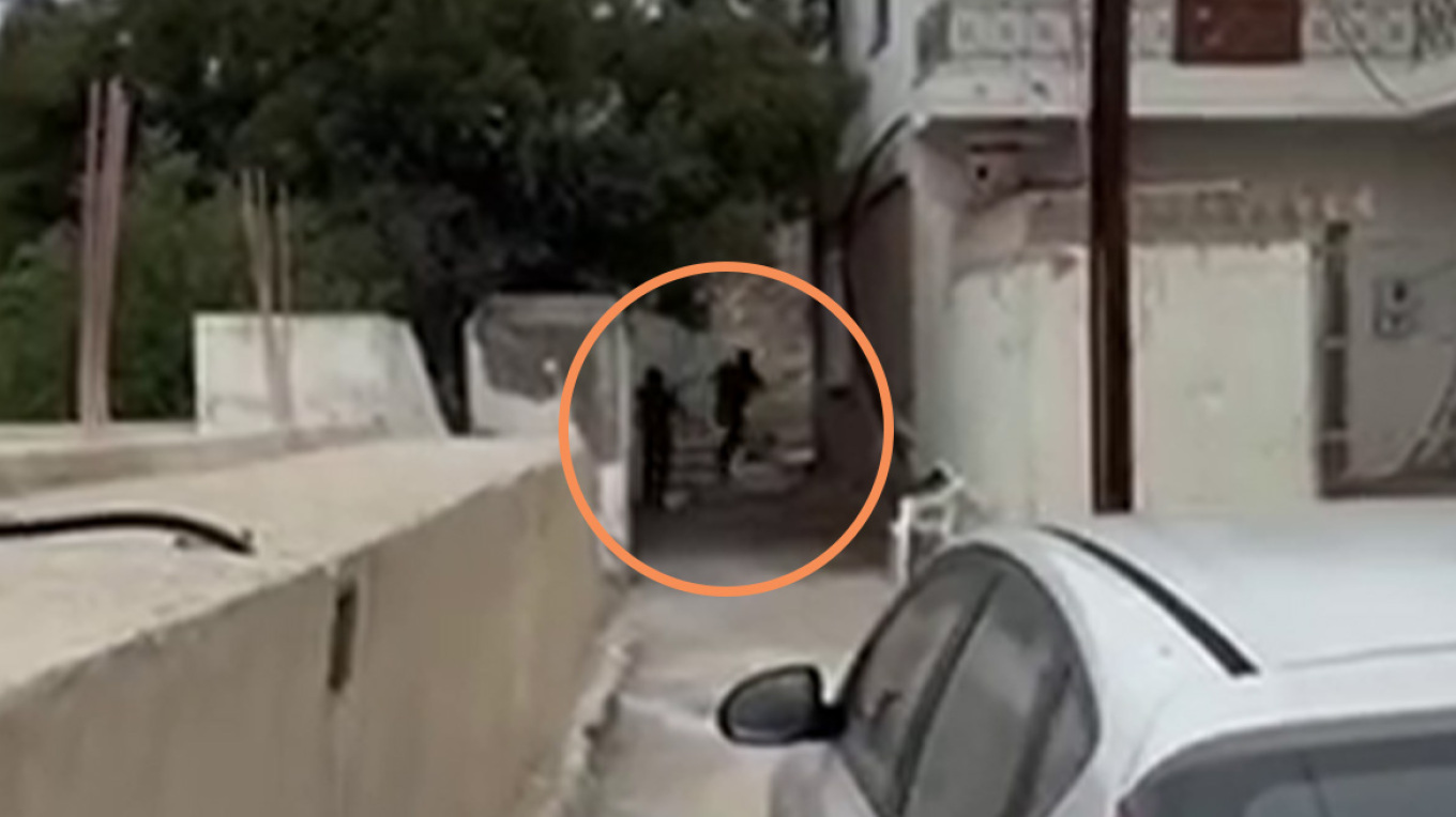 Ελλάδα: Ταυτοποιήθηκε και συνελήφθη και το δεύτερο άτομο που εμφανίζεται με τον γαμπρό του Καργάκη στο βίντεο με το καλάσνικοφ