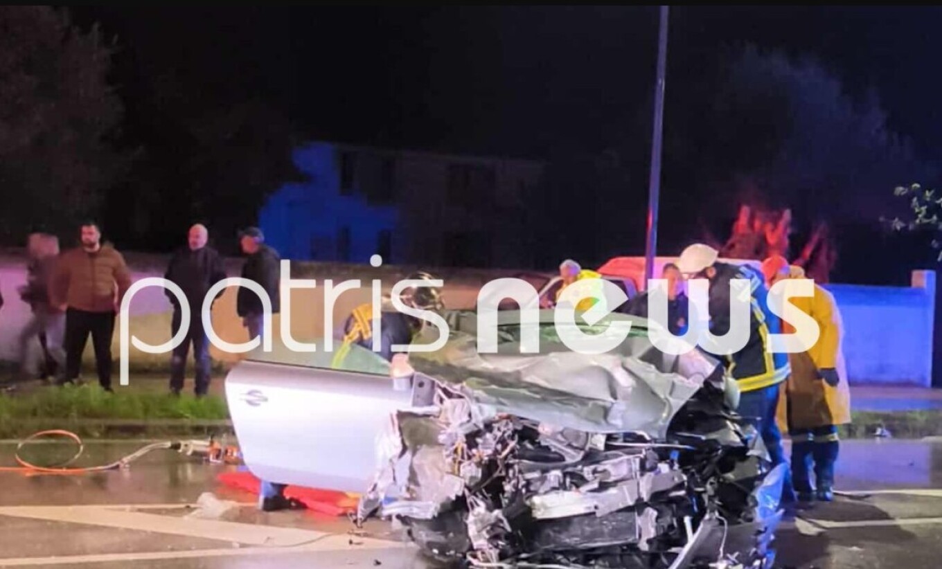 Σε κρίσιμη κατάσταση νοσηλεύονται δύο τραυματίες μετά από σοβαρό τροχαίο στην Ελλάδα, δείτε φωτογραφίες