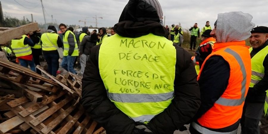 Γαλλία: Άνδρας που φόραγε κίτρινο γιλέκο απείλησε να απασφαλίσει χειροβομβίδα