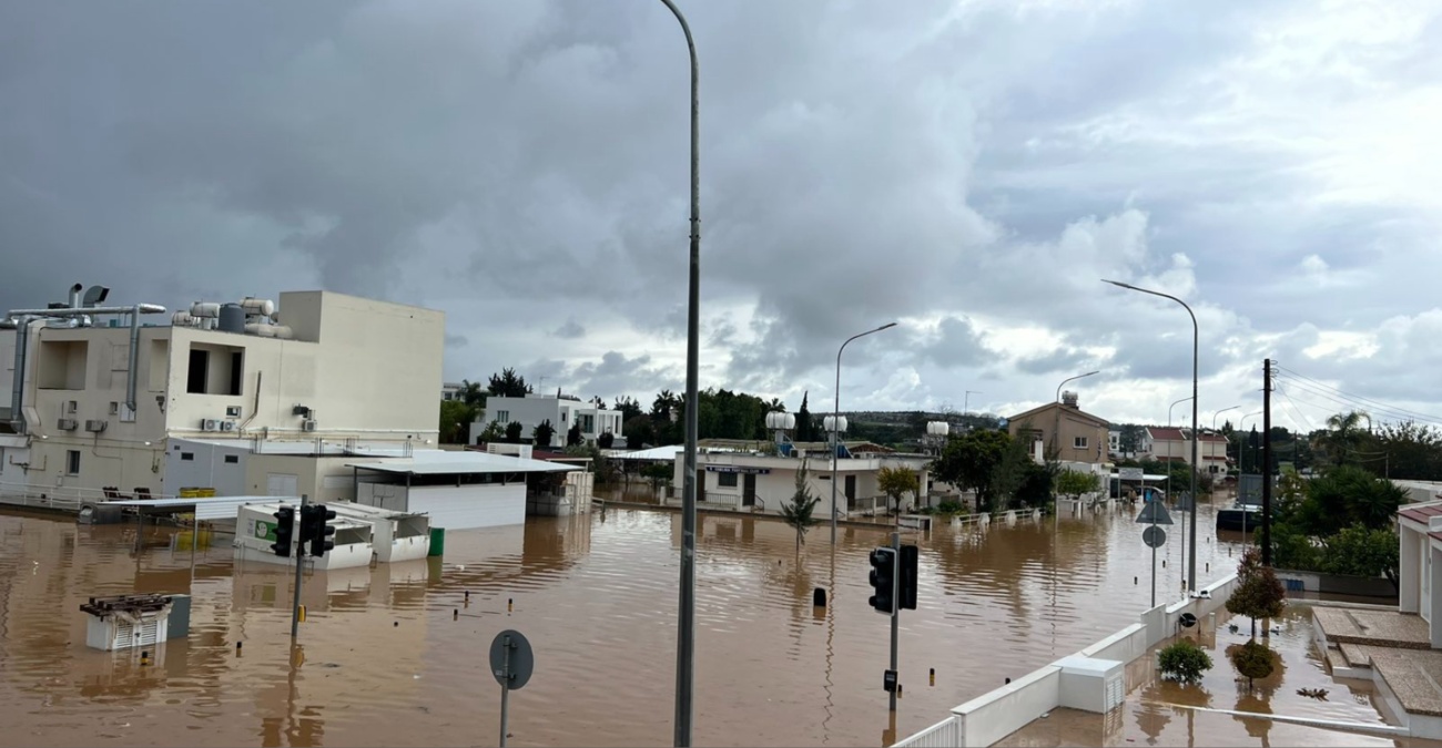 Σήμα κινδύνου για τις πλημμύρες – Ζητούν άμεσα τα 12 εκατ. ευρώ στο Παραλίμνι-Δερύνεια