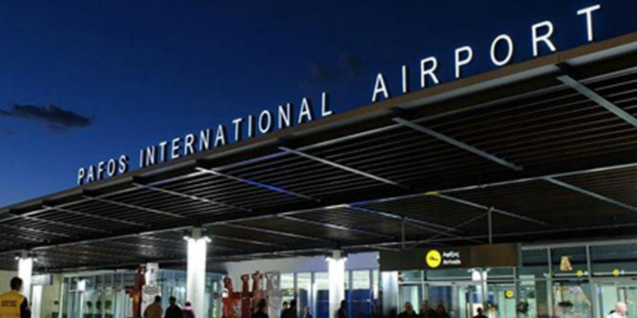 Τραγικό τέλος για τουρίστρια στο αεροδρόμιο Πάφου – Πέθανε μπροστά στα έντρομα μάτια επιβατών