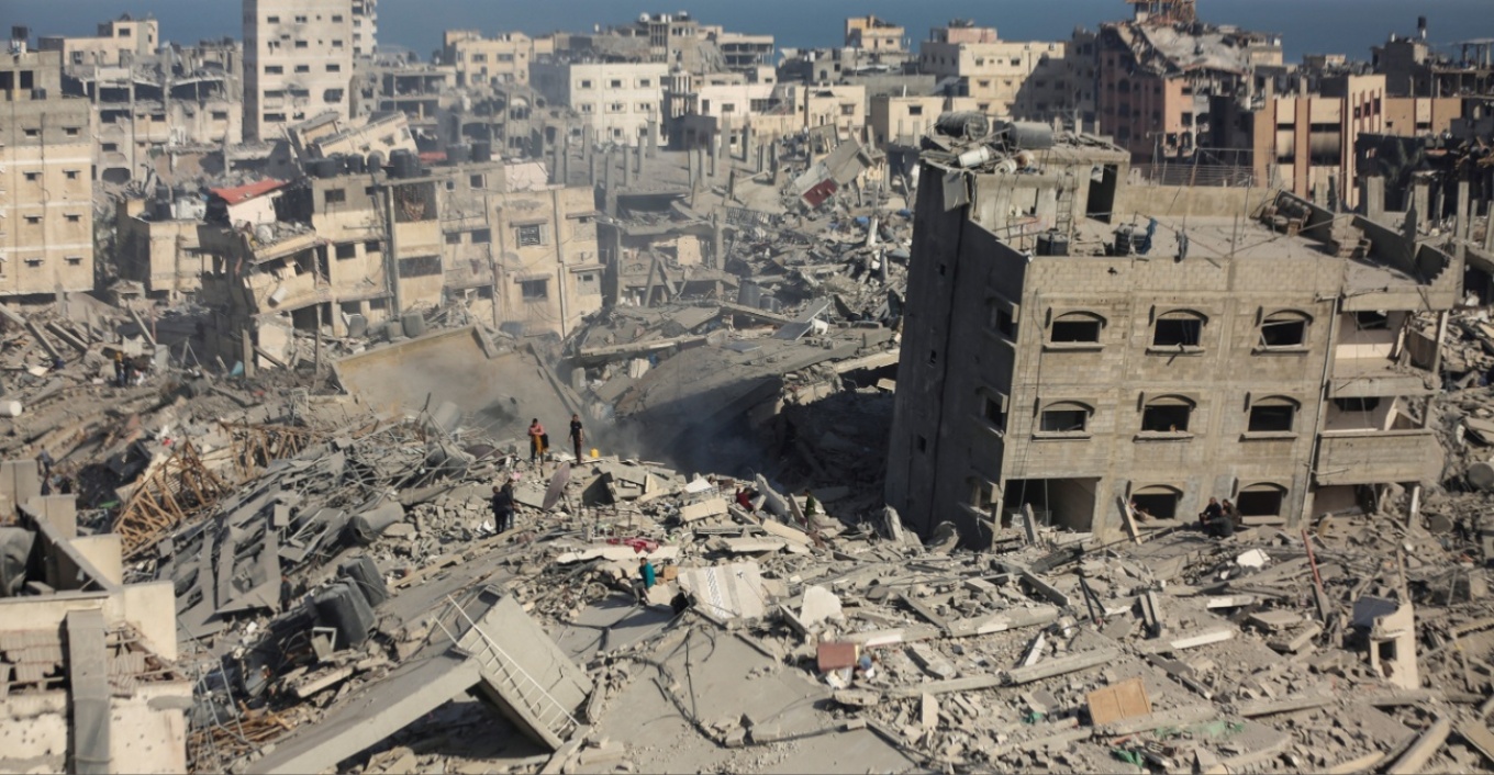 Πόλεμος στο Ισραήλ: Από μια πόλη γεμάτη ζωή σε ένα τοπίο ερειπίων έχει μετατραπεί η Γάζα