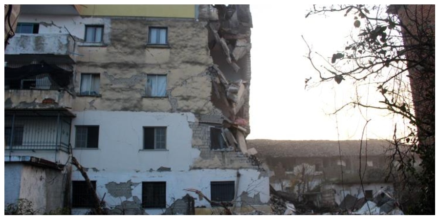 Αλβανία: Ημέρα εθνικού πένθους μετά τον σεισμό 6,4 βαθμών - 22 άνθρωποι νεκροί τα τελευταία 24ωρα