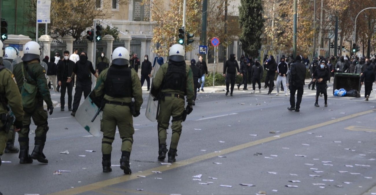 Πως απαντά η ΕΛΑΣ στις επικρίσεις για τα επεισόδια στο Σύνταγμα την Παρασκευή - «Έχουμε εικόνες»