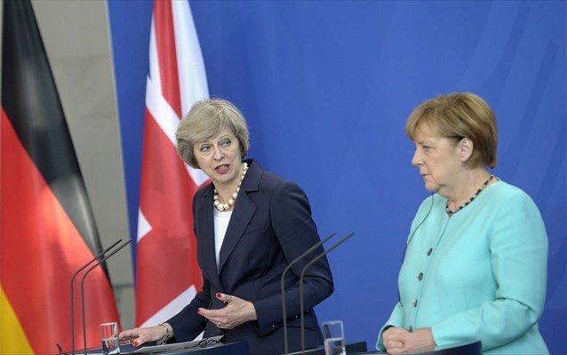 Μέρκελ: Η Βρετανία να αποφασίσει τι θέλει για τη σχέση της με την ΕΕ  