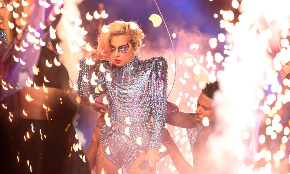 VIDEO: Lady Gaga: Μεγάλη αποκάλυψη - Παρίστανε την Ελληνίδα για να... παίρνει φιλοδωρήματα