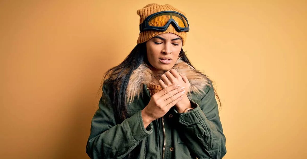 Γιατί μερικοί έχουμε συνεχώς παγωμένα χέρια και πόδια και πότε να ανησυχήσουμε – Ειδικός απαντά για όλα στη HuffPost