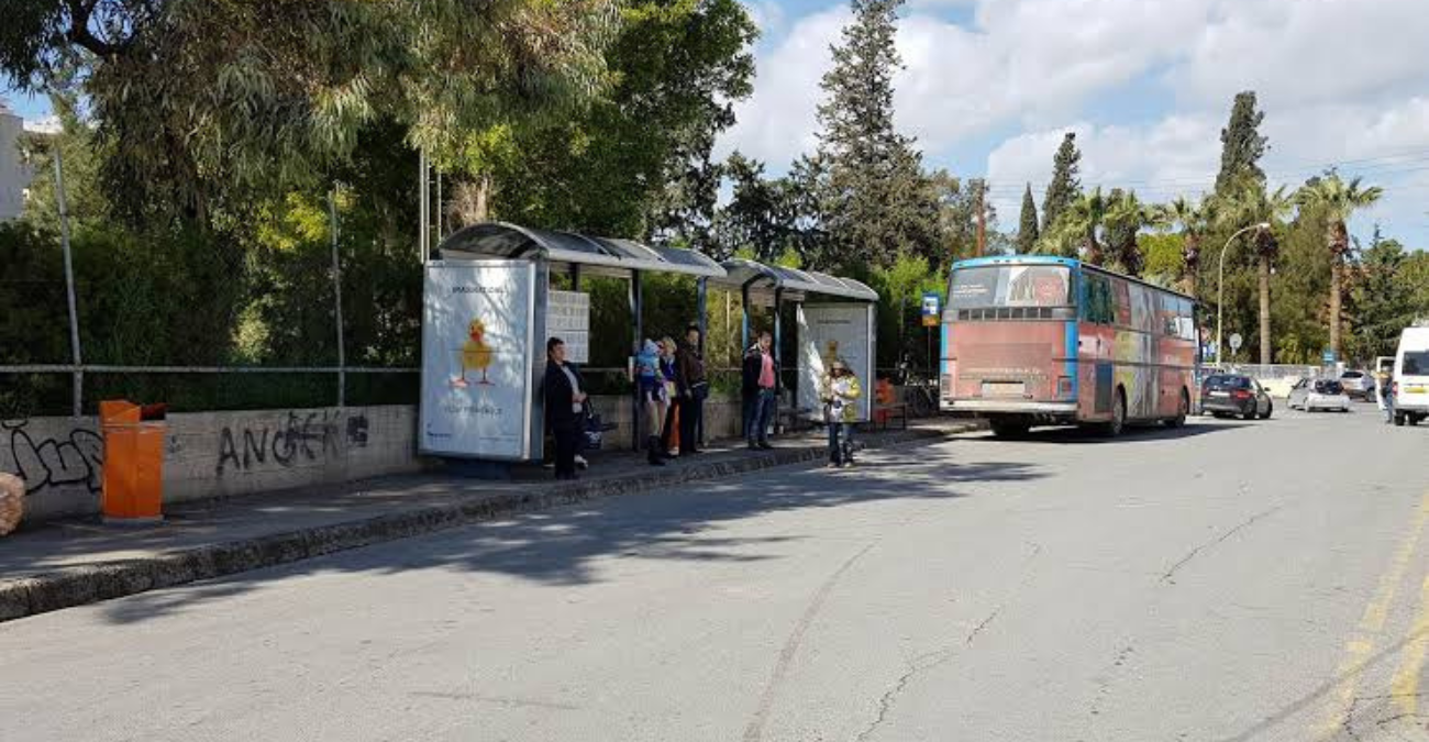 Περίμενε το λεωφορείο αλλά δεν εμφανίστηκε: Τι καταγγέλλει επιβάτης στην Κύπρο