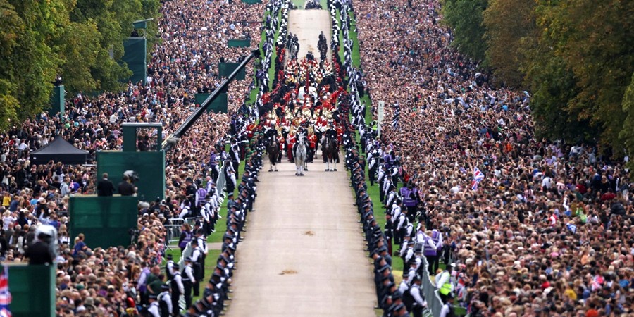 Κηδεία Βασίλισσας Ελισάβετ: Πόσα κόστισε η τελετή - Πάνω από 2 χιλ. επίσημοι προσκεκλημένοι