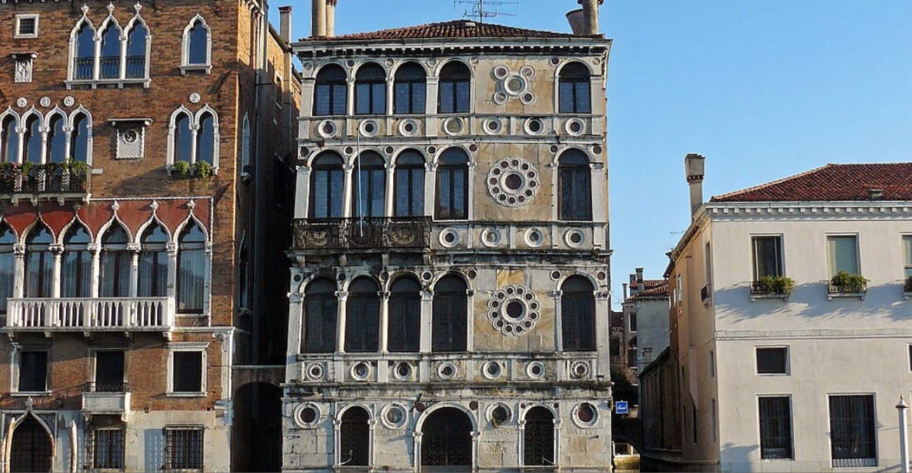 Εννέα υπνοδωμάτια, επτά πρόωροι θάνατοι - Μπορεί το «καταραμένο» παλάτσο της Βενετίας να προσελκύσει αγοραστή;