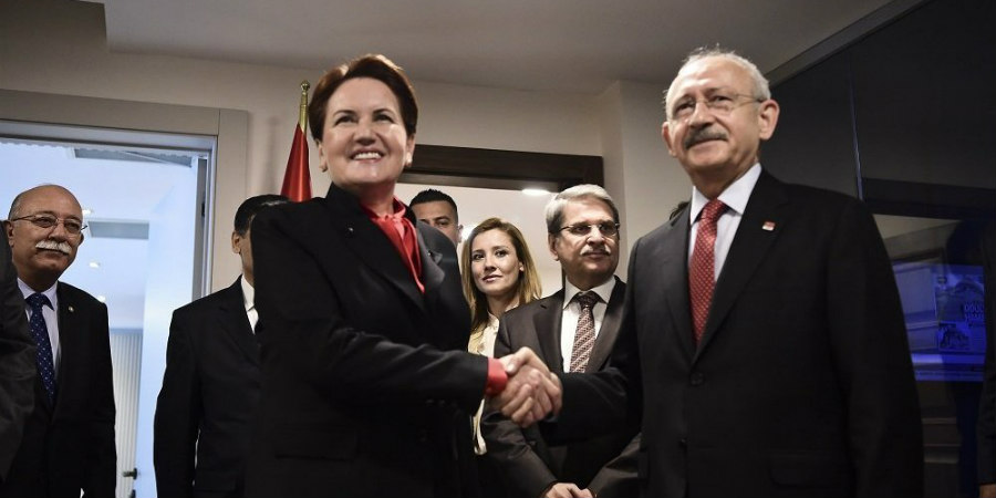 ΤΟΥΡΚΙΑ: Επαναφορά κοινοβουλευτισμού συμφώνησε η αντιπολίτευση
