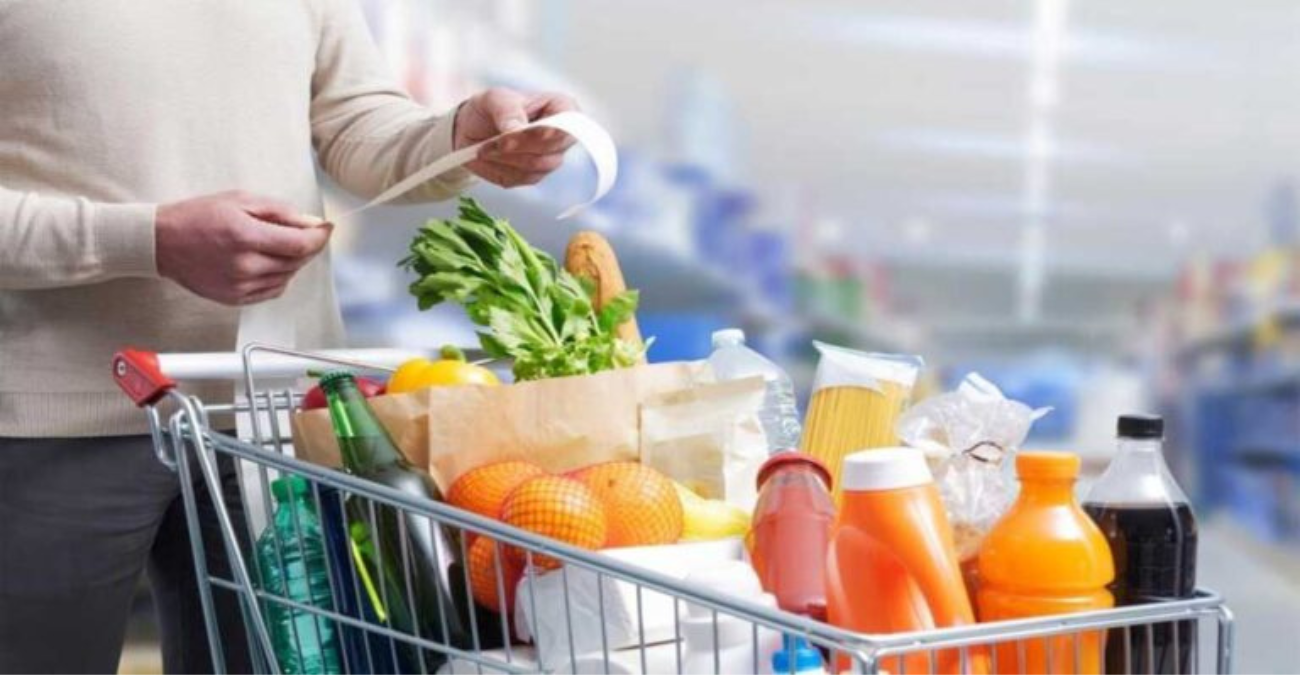 E-kalathi: Μείωση προϊόντων και διαφοροποιήσεις τιμών στις ίδιες υπεραγορές - Τι δείχνει η νέα ανάλυση του Συνδέσμου Καταναλωτών
