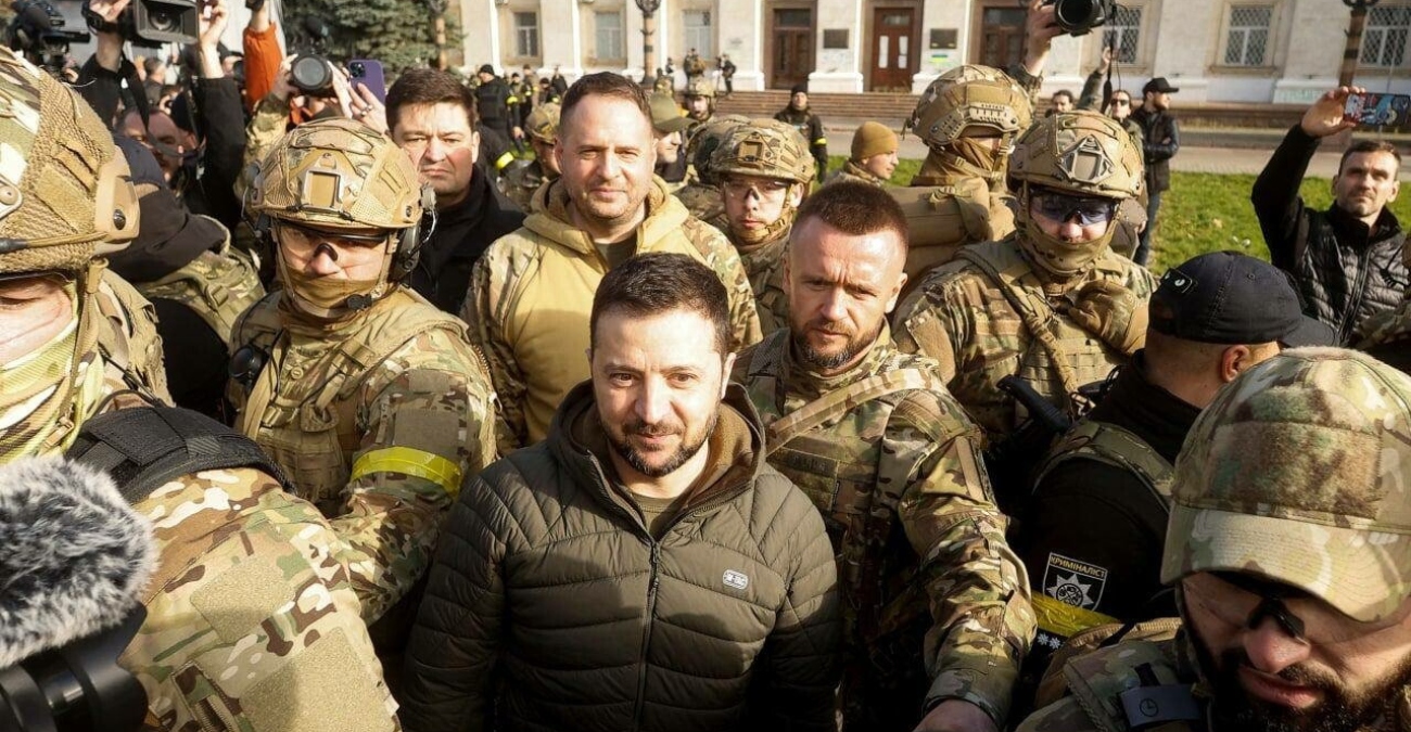 Ο Ζελένσκι επισκέφθηκε τη Χερσώνα και ορκίστηκε να διώξει τη Ρωσία από όλη την Ουκρανία