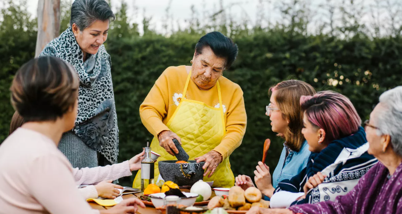 Μακροζωία: Τρώνε αυτά τα 3 τρόφιμα κάθε μέρα και ξεπερνούν τα 100 - Τι καταναλώνουν