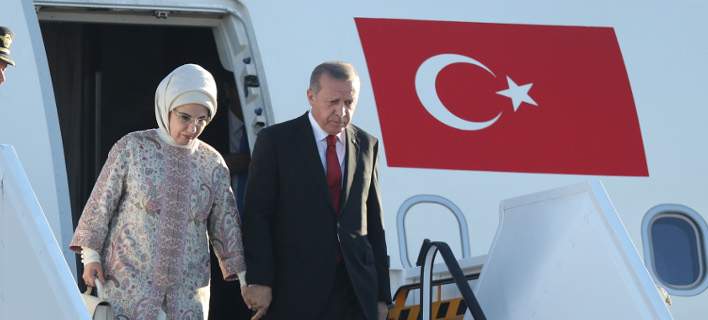 Έφτασε στην Αθήνα ο Τούρκος πρόεδρος Ταγίπ Ερντογάν - Τον συνόδευσαν μαχητικά F-16 