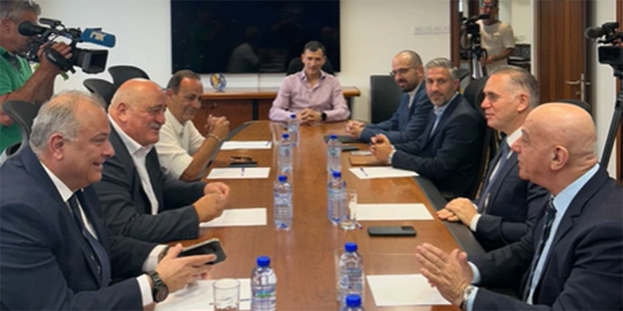 Συνάντηση ΕΔΕΚ και ΔΗΚΟ- Ψάχνουν τρόπους συνεργασίας