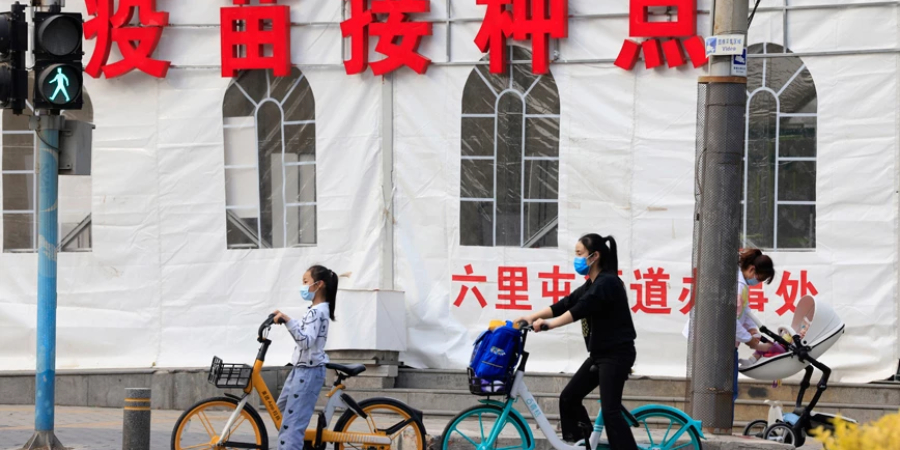 Σε lockdown 9 εκατομμύρια Κινέζοι – Τα κρούσματα κορονοϊού, τα αυστηρά μέτρα και η αγανάκτηση