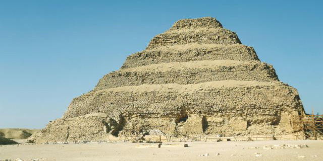 Αίγυπτος: Επιτρέπει πλέον στους τουρίστες να τραβούν φωτογραφίες στους αρχαιολογικούς χώρους