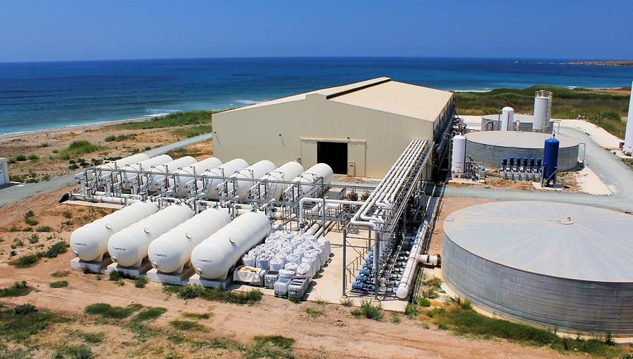 Ανάσα στο υδατικό: Τρεις νέες μονάδες αφαλάτωσης στην Κύπρο - Τέλος στην κινητή μονάδα της Αγίας Νάπας