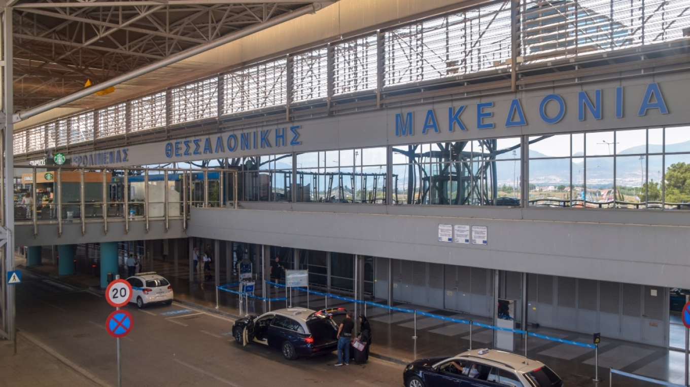 «Ήμουν πολύ μεθυσμένος», παραδέχθηκε ο 42χρονος Άγγλος που υποχρέωσε το αεροπλάνο σε αναγκαστική προσγείωση στο «Μακεδονία»