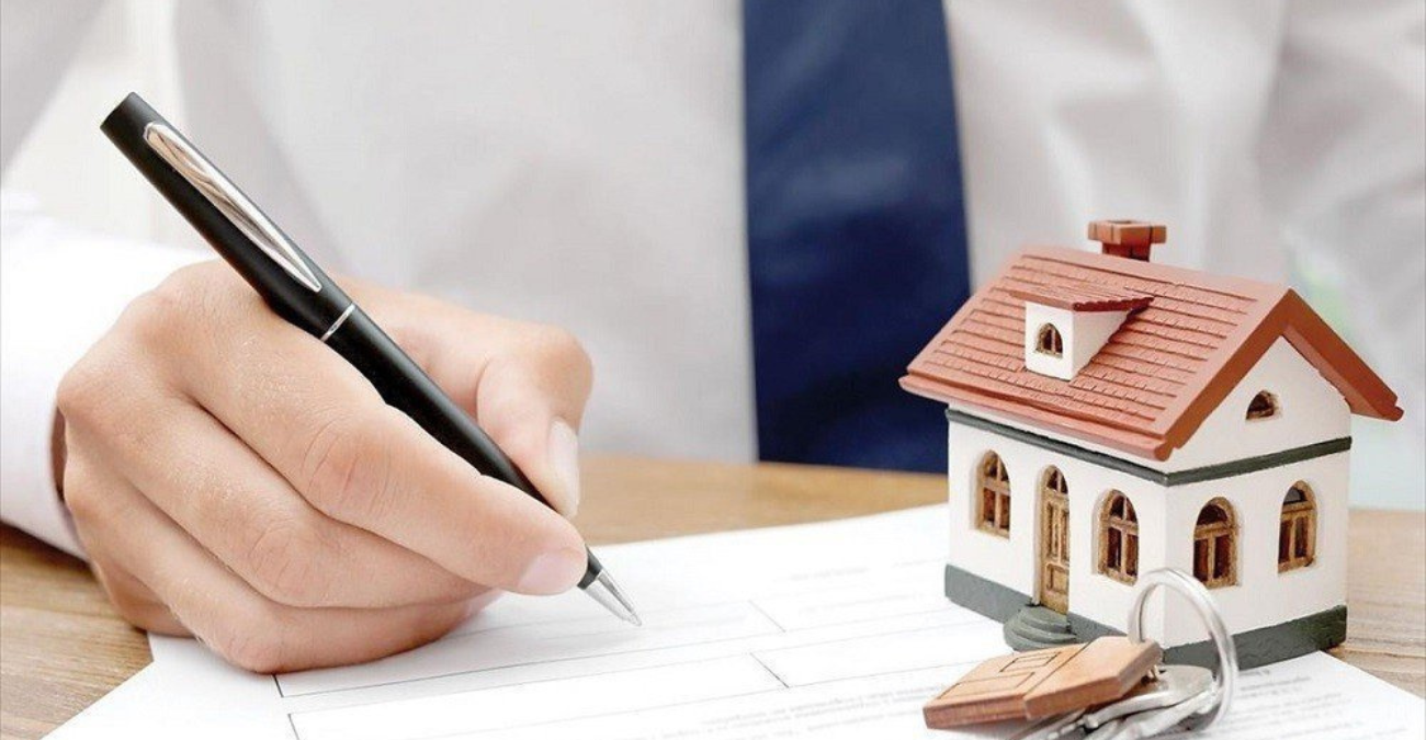Απόσυρση ή απόρριψη πρότασης για συμβάσεις ζητά το Συμβούλιο Εγγραφής Κτηματομεσιτών