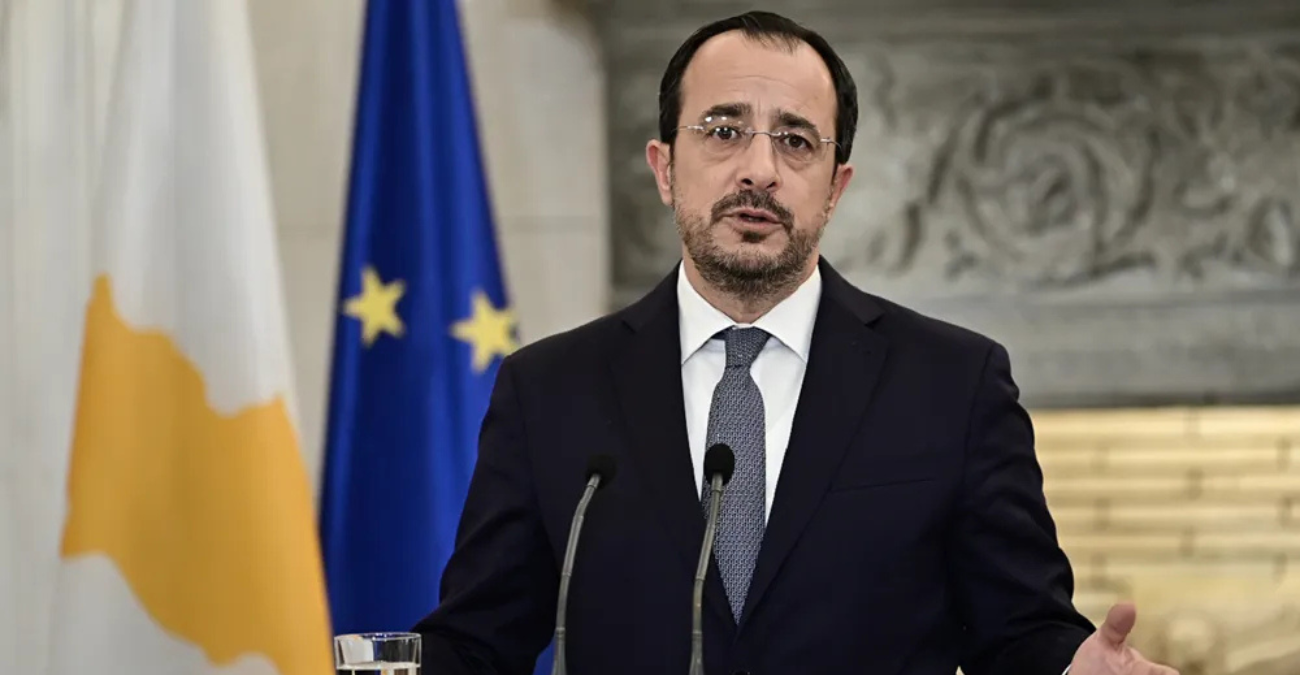 Στο Αμμάν πάει ο Νίκος Χριστοδουλίδης για κρίσιμη Τριμερή – Τι διακυβεύεται πίσω από τις κλειστές πόρτες