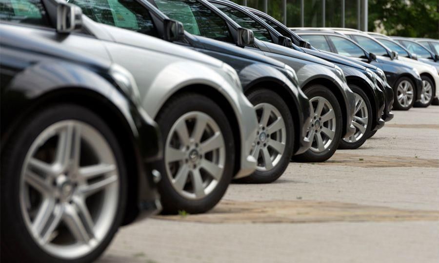 Χτύπησαν όχημα ενώ ήταν σταθμευμένο σε ανοιχτό χώρο στην Πάφο και έφυγαν – Ψάχνουν πληροφορίες
