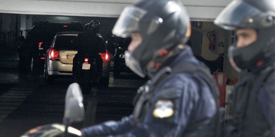 Επίθεση με μολότοφ στο Αστυνομικό Τμήμα Ομόνοιας