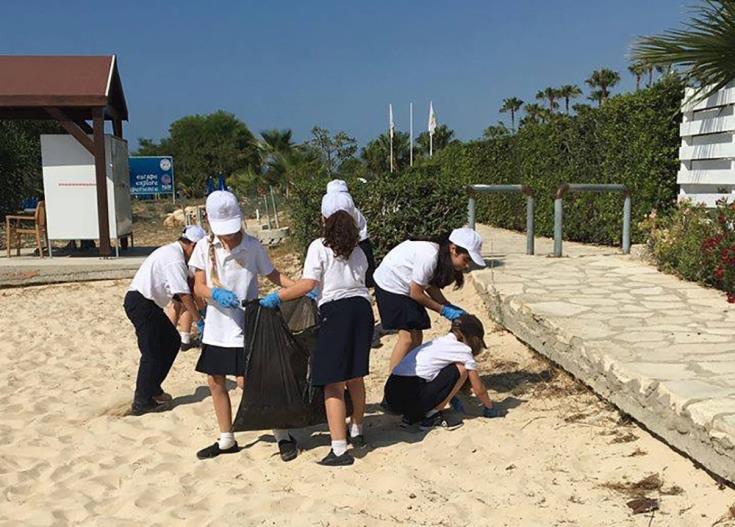 Μαθητές καθάρισαν παραλίες σε Πρωταρά και Αγία Νάπα 