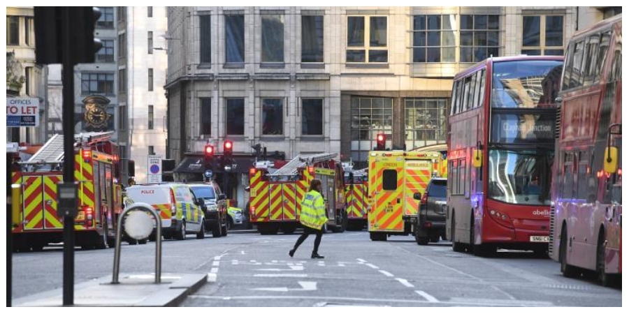 Πρόσφατα αποφυλακισθέντας τρομοκράτης ο δράστης της νέας επίθεσης στο Λονδίνο