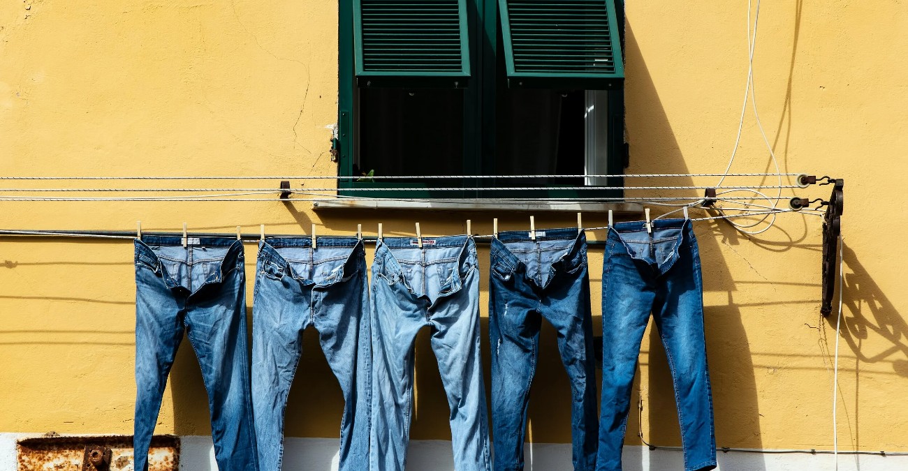 Το κίνημα της... απλυσιάς: Όλο και περισσότεροι αποφασίζουν να μην πλένουν τα ρούχα τους - Ποιος ο λόγος